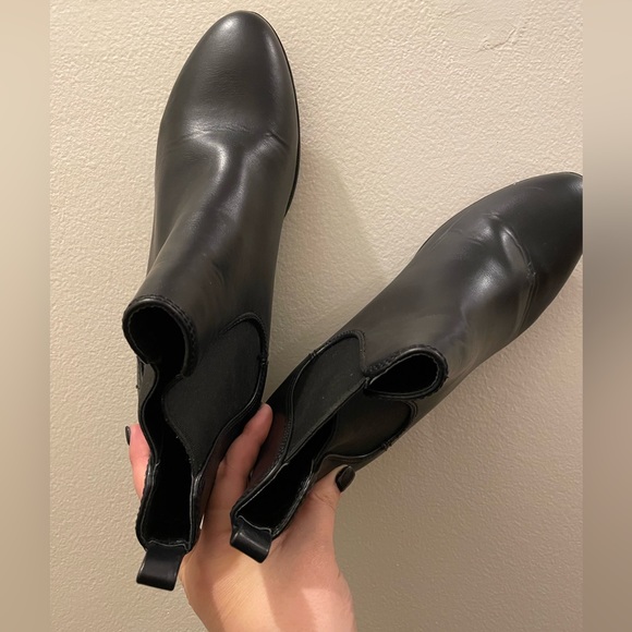 A new day black booties - Picture 2 of 3